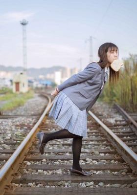 欧美丰满少妇臀图片_剧情片在线观看完整版