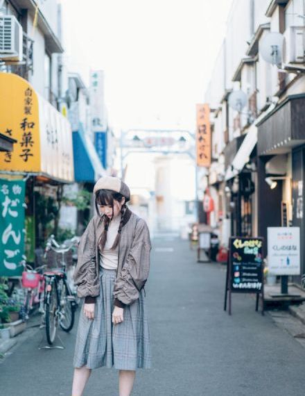 欧美拥抱情侣图片大全_日本电影视频网址大全