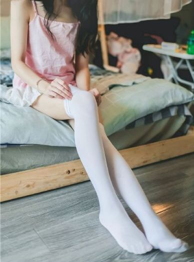 欧美女明星抽雪茄_720高清视频观看