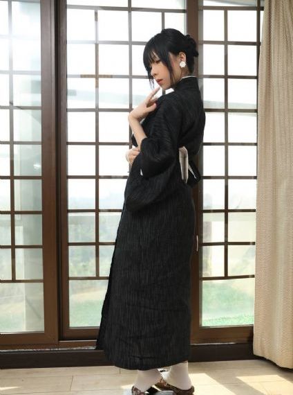 2020国产精品久久精品不卡_HD720P欧美电影在线